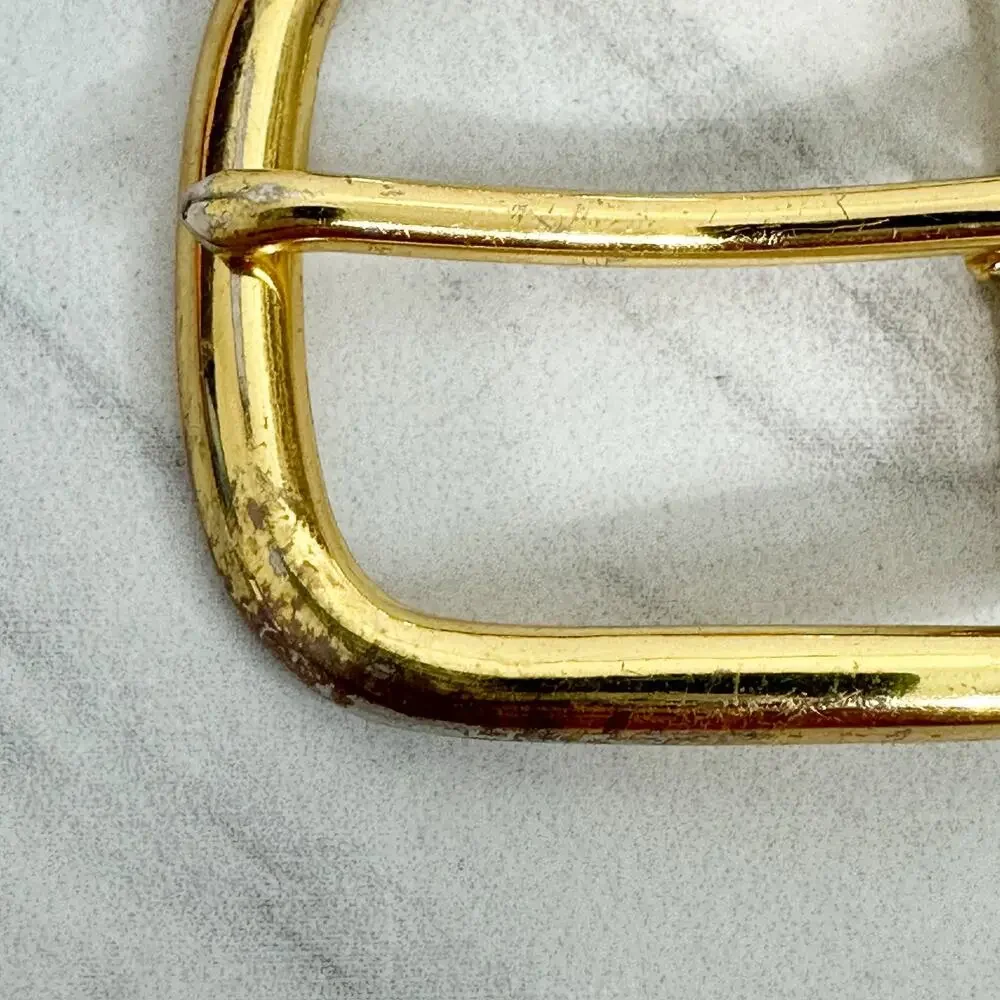 Gold Tone Rounded Simple Basic Belt Buckle - Picture 3 of 9